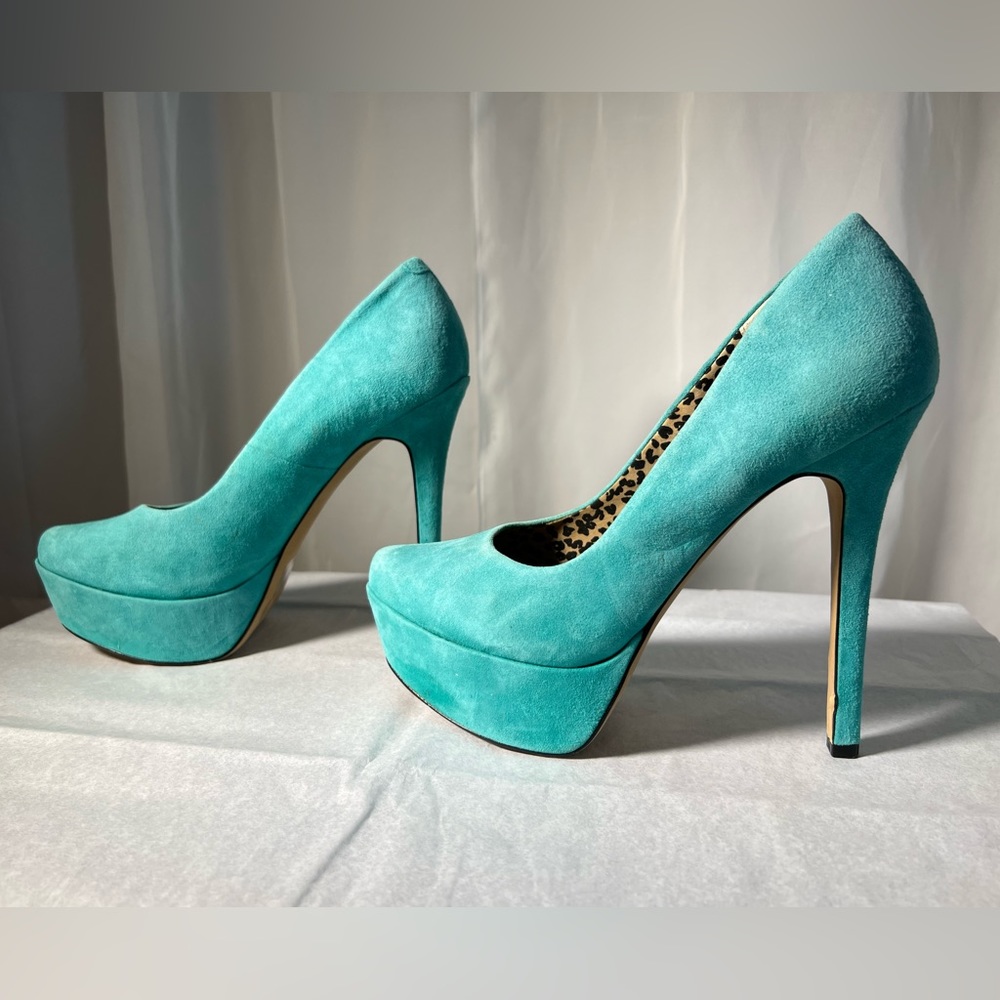 Jessica Simpson Waleo Platform Heels